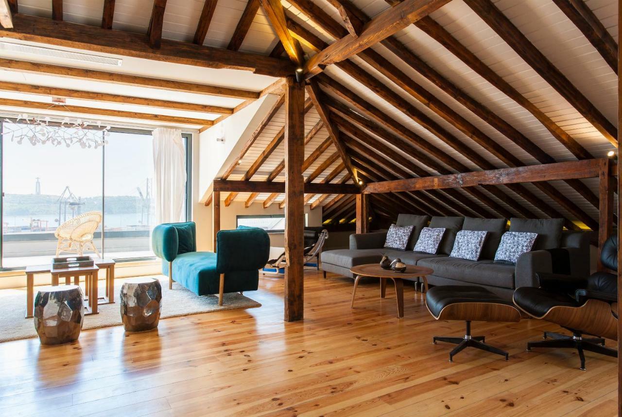 Luxlapa Duplex Apartment Lisbon Bagian luar foto
